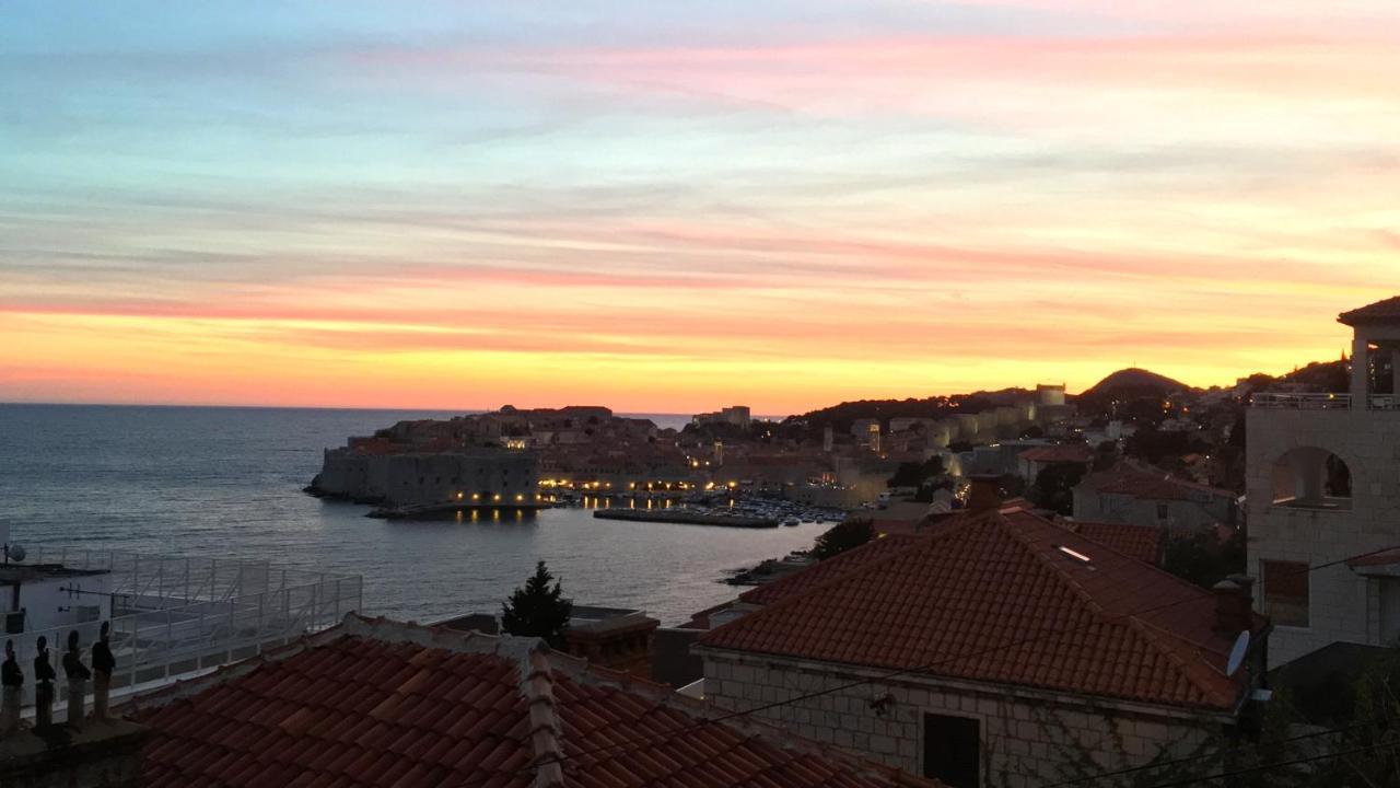 Sunset Over The Dubrovnik's Old Town Apartamento Dubrovnik